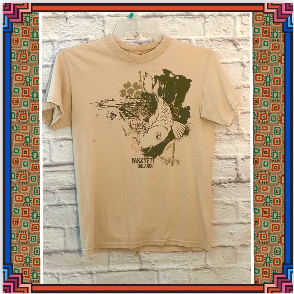 Walt Disney World Vintage yak and Yeti T-Shirt